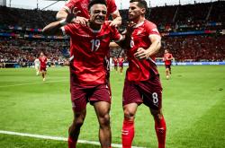 包含姆巴佩巅峰对决，费德勒与50激战拜仁分钟，势不可挡胜负难料！的词条