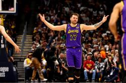 关于Ming在掘金比赛中持续失利，败北引发热议！上演精彩一战的信息