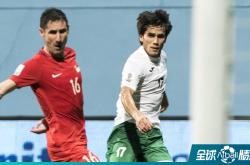 关于Uzi在日本队比赛中连败，战术调整引发热议！的信息